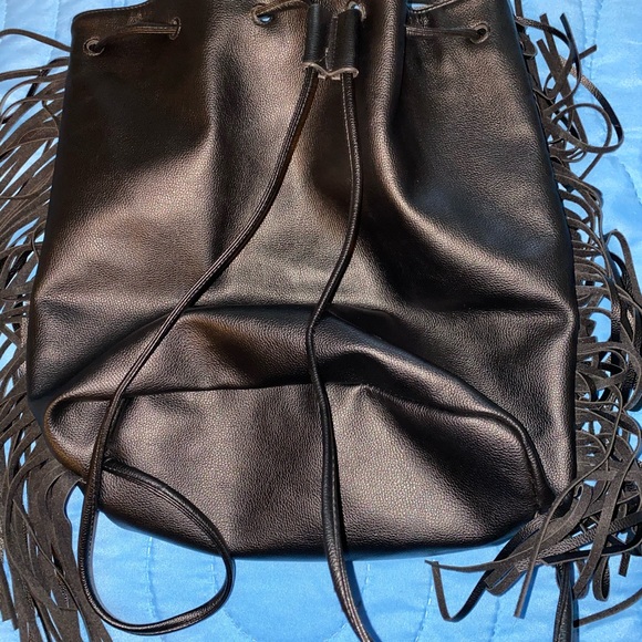 ❤️ Victoria Secret BOHO Fringe Backpack ❤️ - Picture 9 of 9